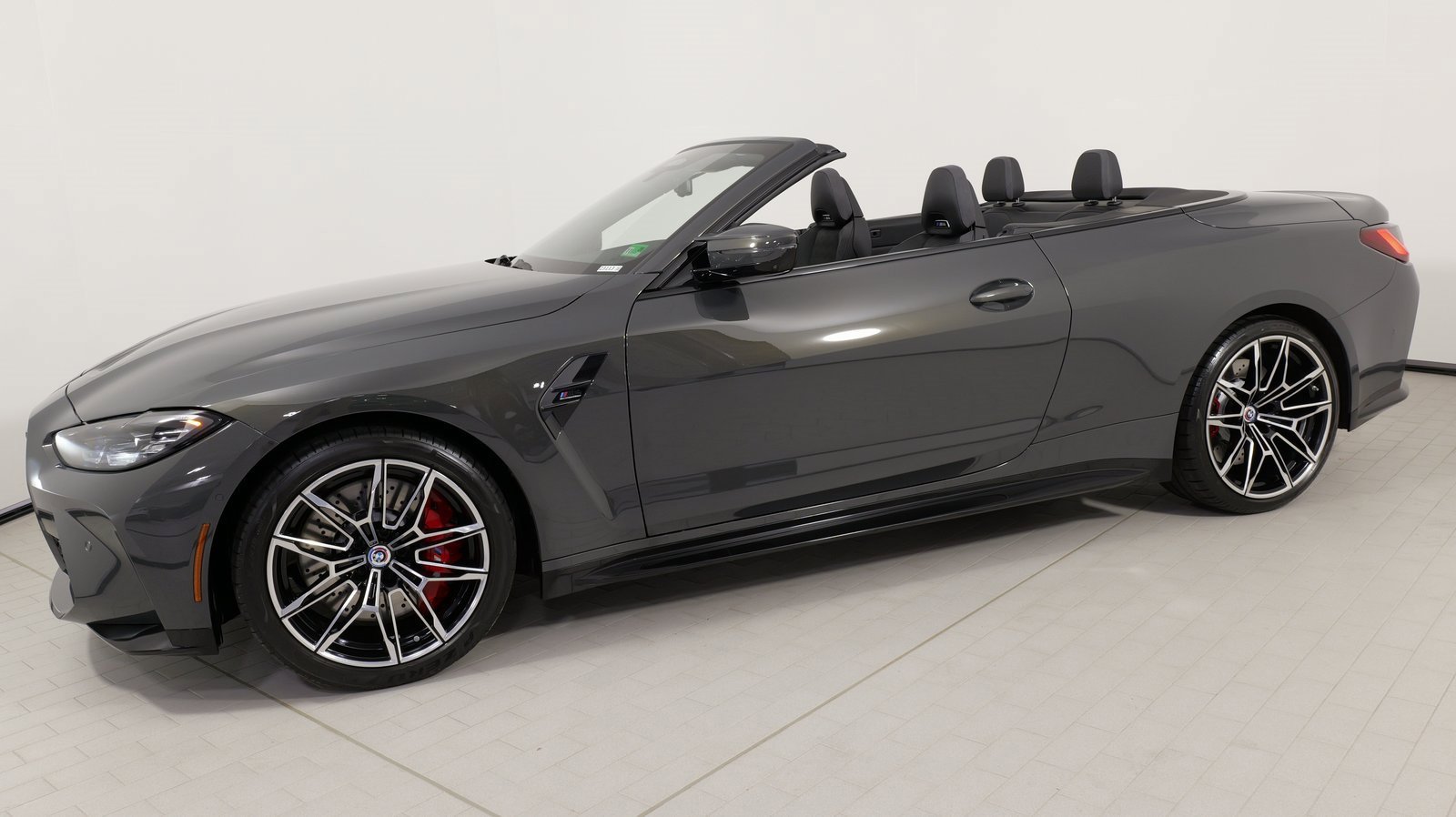Used 2023 BMW M4 xDrive Competition image 1