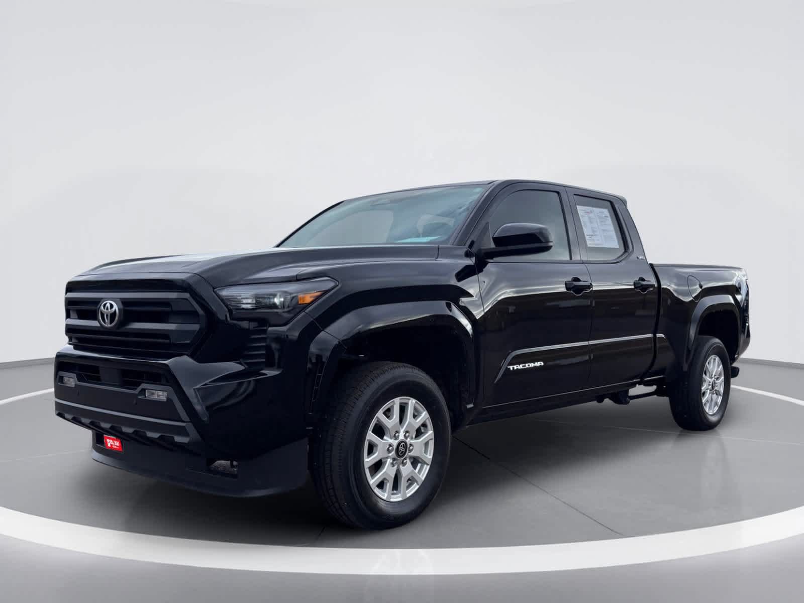 Used 2026 Toyota Tacoma SR5 w/ SR5 Upgrade Package AWD/4WD image 2