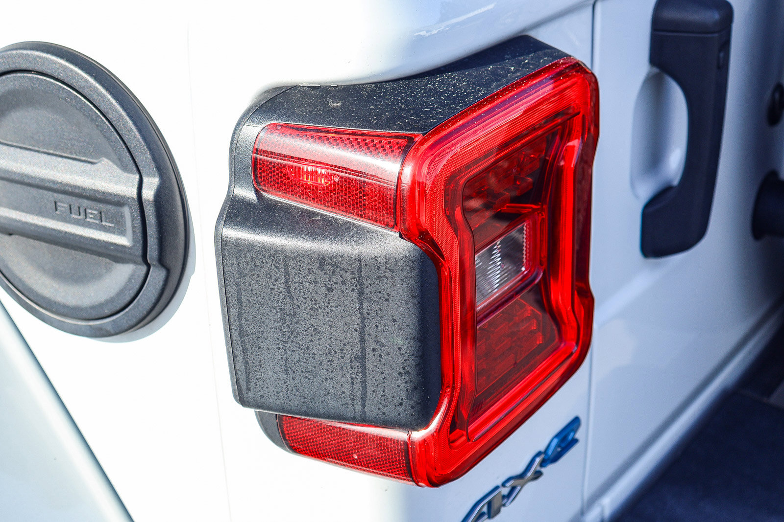 Used 2021 Jeep Wrangler Unlimited Sahara w/ Cold Weather Group image 19