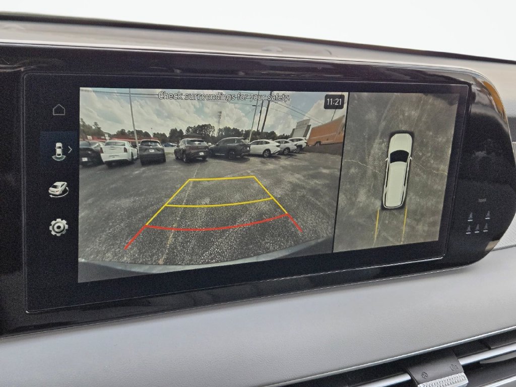 Certified 2025 Hyundai Palisade SEL FWD image 28