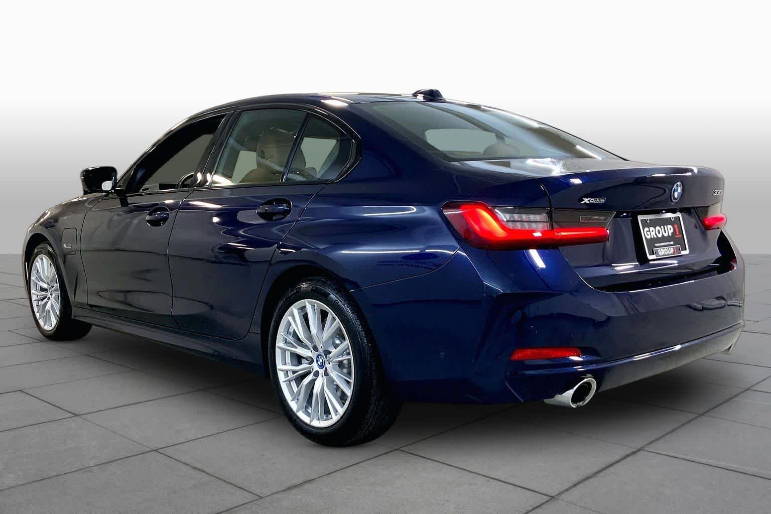 Certified 2023 BMW 330e xDrive w/ Premium Package AWD/4WD image 11