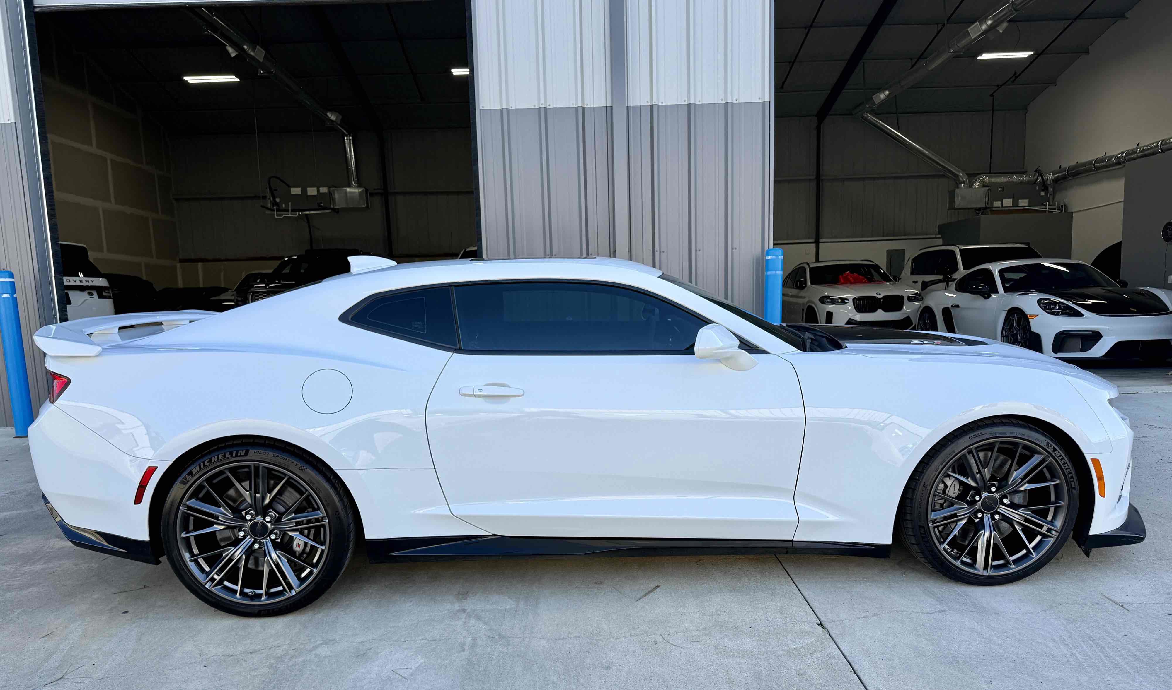 Used 2018 Chevrolet Camaro ZL1 image 32