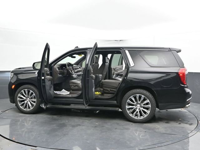 Used 2022 GMC Yukon Denali w/ Denali Premium Package image 61