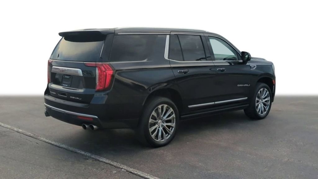 Used 2021 GMC Yukon Denali w/ Denali Premium Package image 10