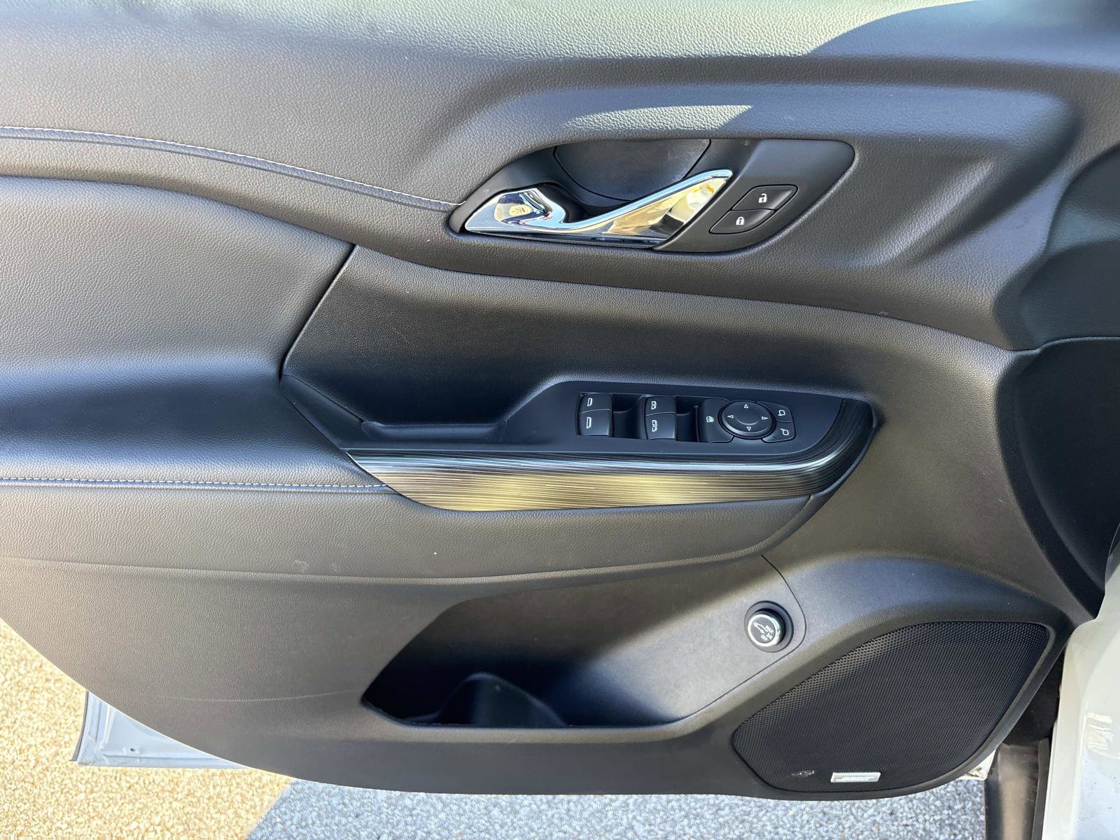 Certified 2023 GMC Acadia SLT image 12