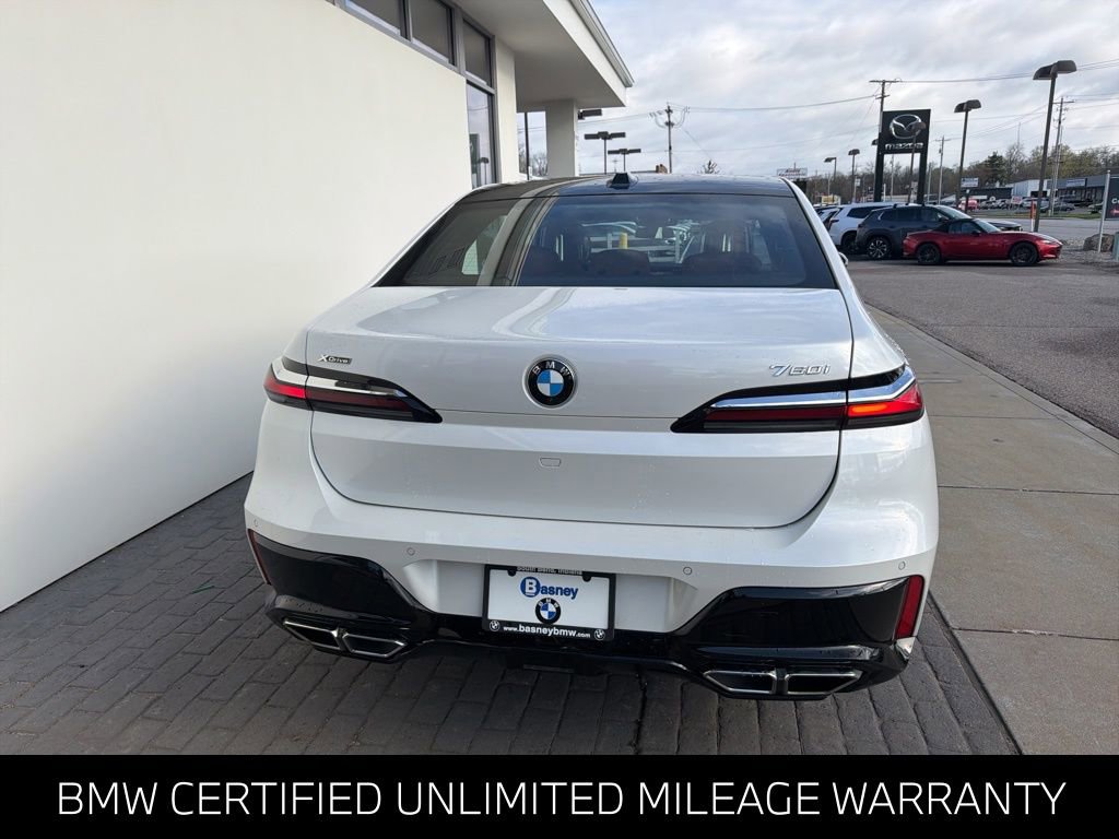 Certified 2024 BMW 760i xDrive w/ Executive Package AWD/4WD image 7