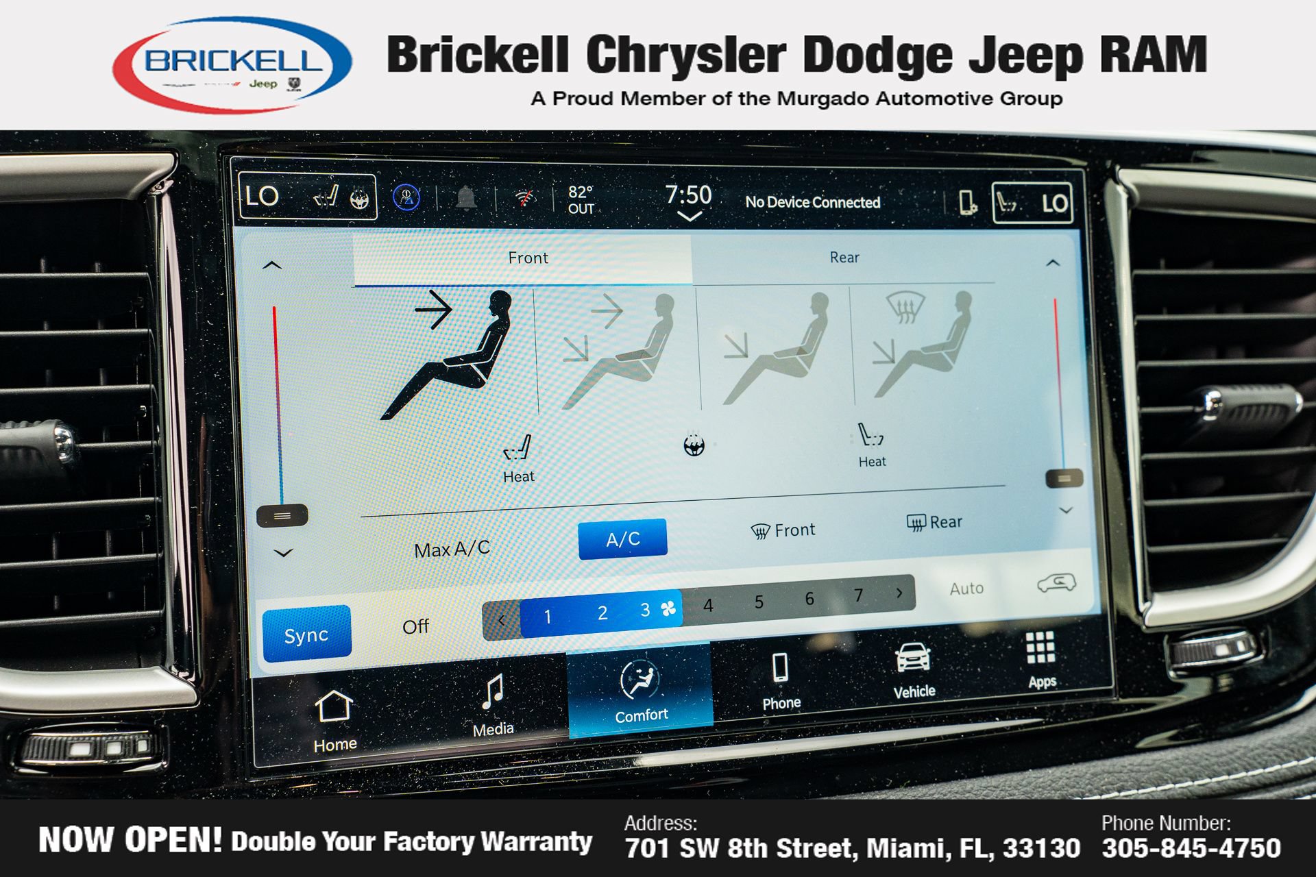 Used 2026 Chrysler Pacifica Select w/ S Appearance Package FWD image 34