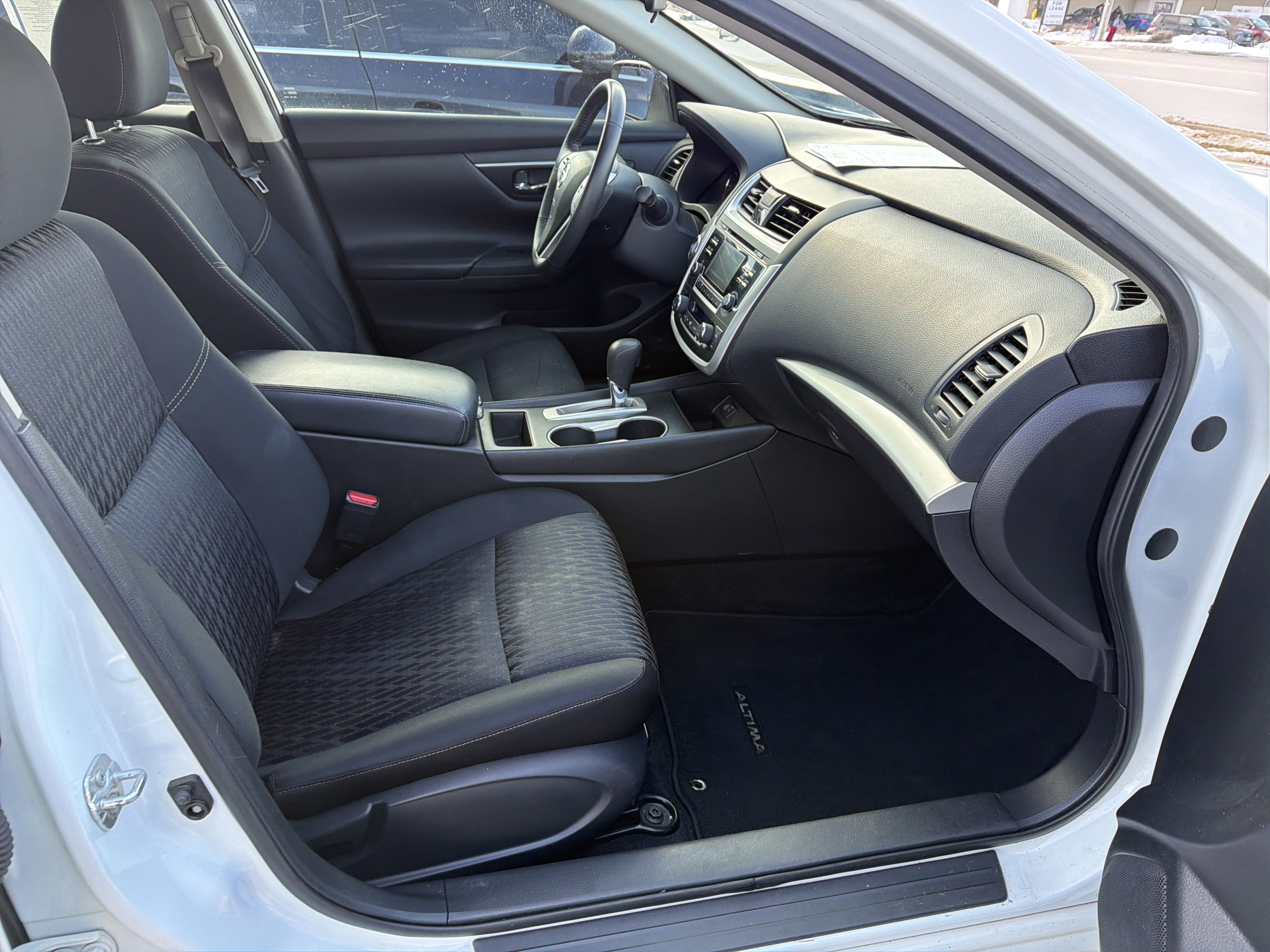 Used 2017 Nissan Altima 2.5 SV image 50