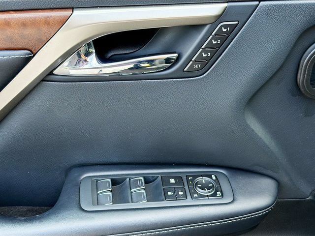Used 2022 Lexus RX 350L Premium w/ Premium Package AWD/4WD image 18