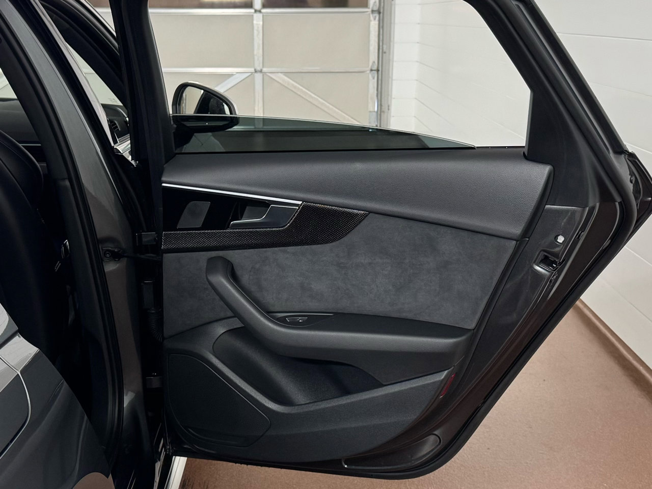 Used 2022 Audi S4 Premium image 38