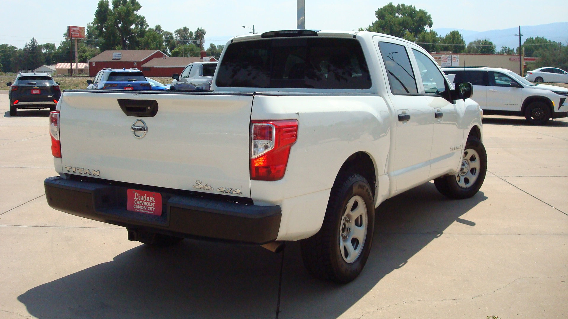 Used 2021 Nissan Titan S w/ S Utility Package image 4