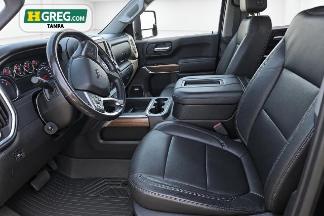 Used 2020 Chevrolet Silverado 1500 LT Trail Boss w/ Midnight Edition AWD/4WD image 10