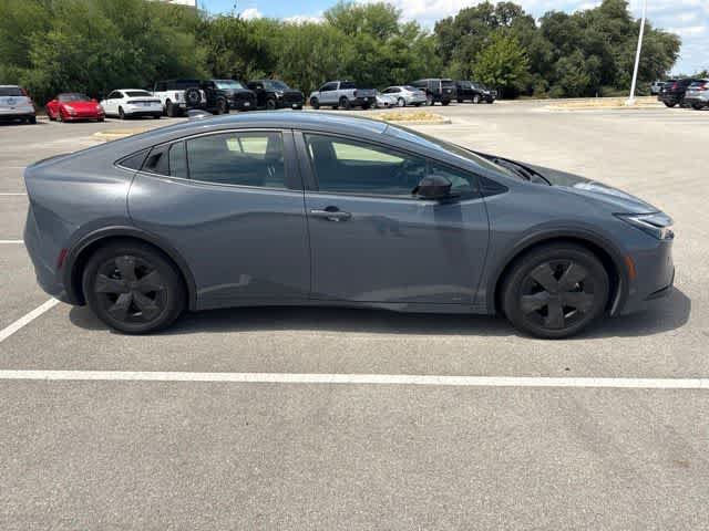 Used 2025 Toyota Prius LE AWD/4WD image 6