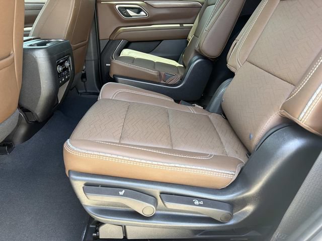 Used 2023 Chevrolet Tahoe High Country w/ Premium Package 2 RWD image 19