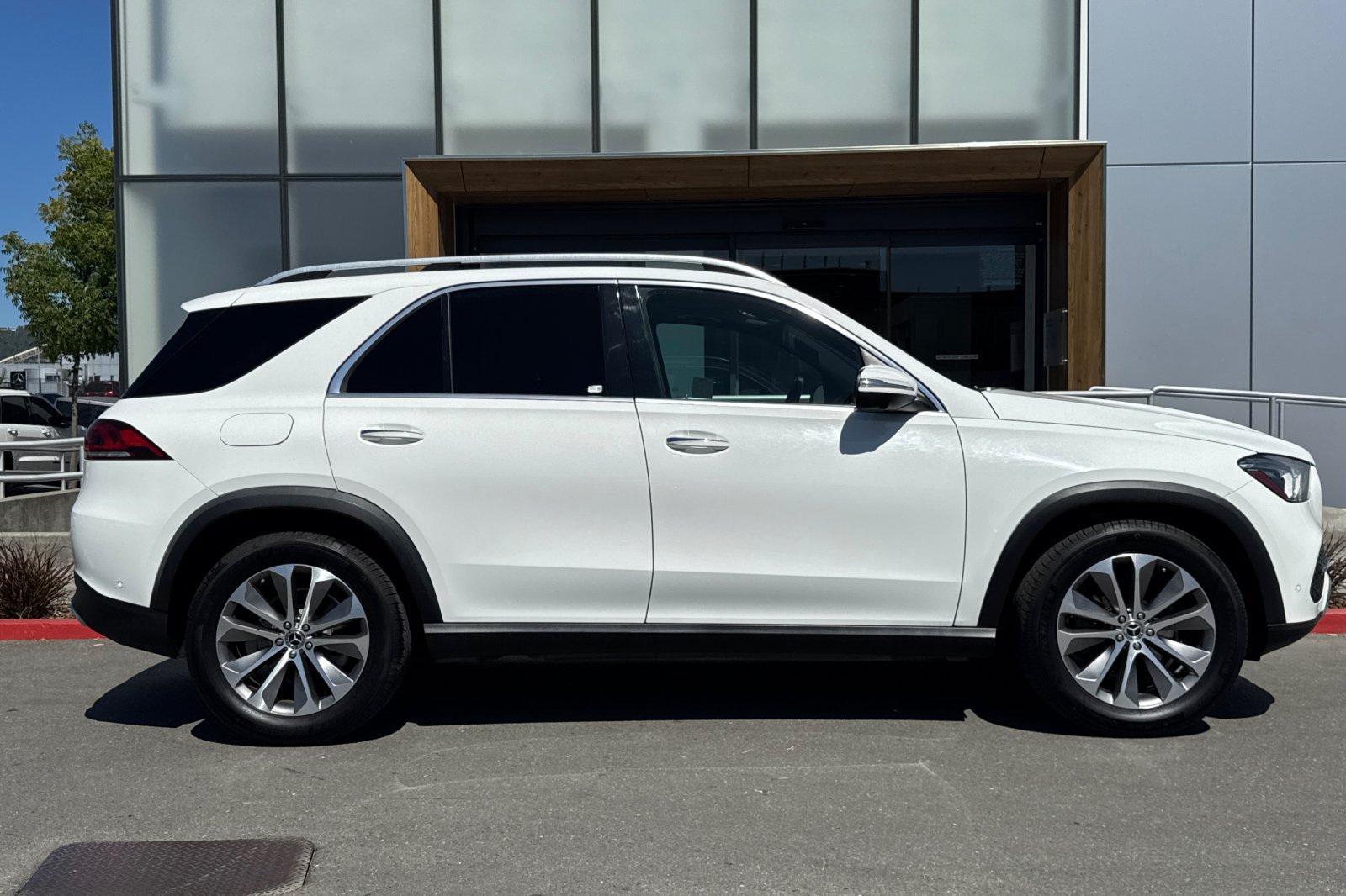 Used 2020 Mercedes-Benz GLE 350 4MATIC image 8
