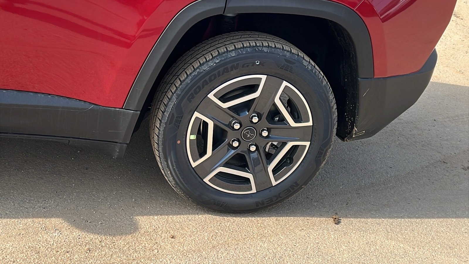 New 2026 Jeep Cherokee Laredo image 12