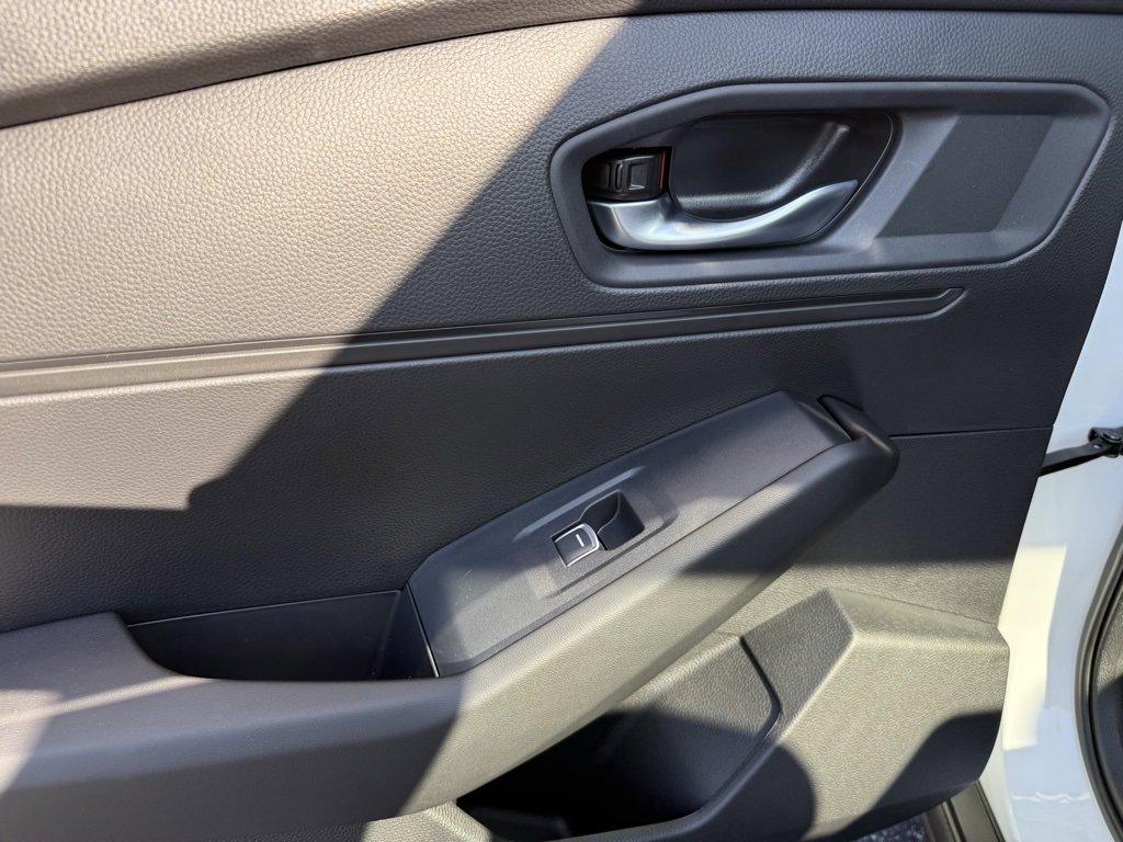 Used 2025 Honda Accord Sport image 33