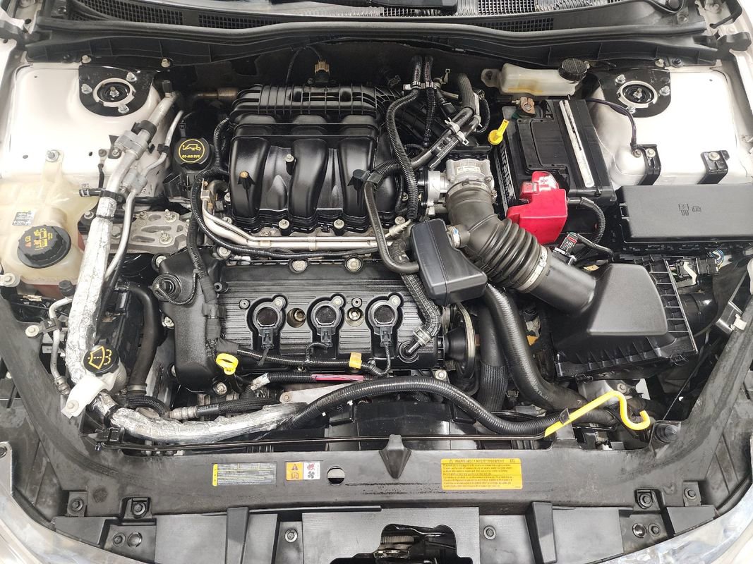 Used 2012 Ford Fusion SEL image 34