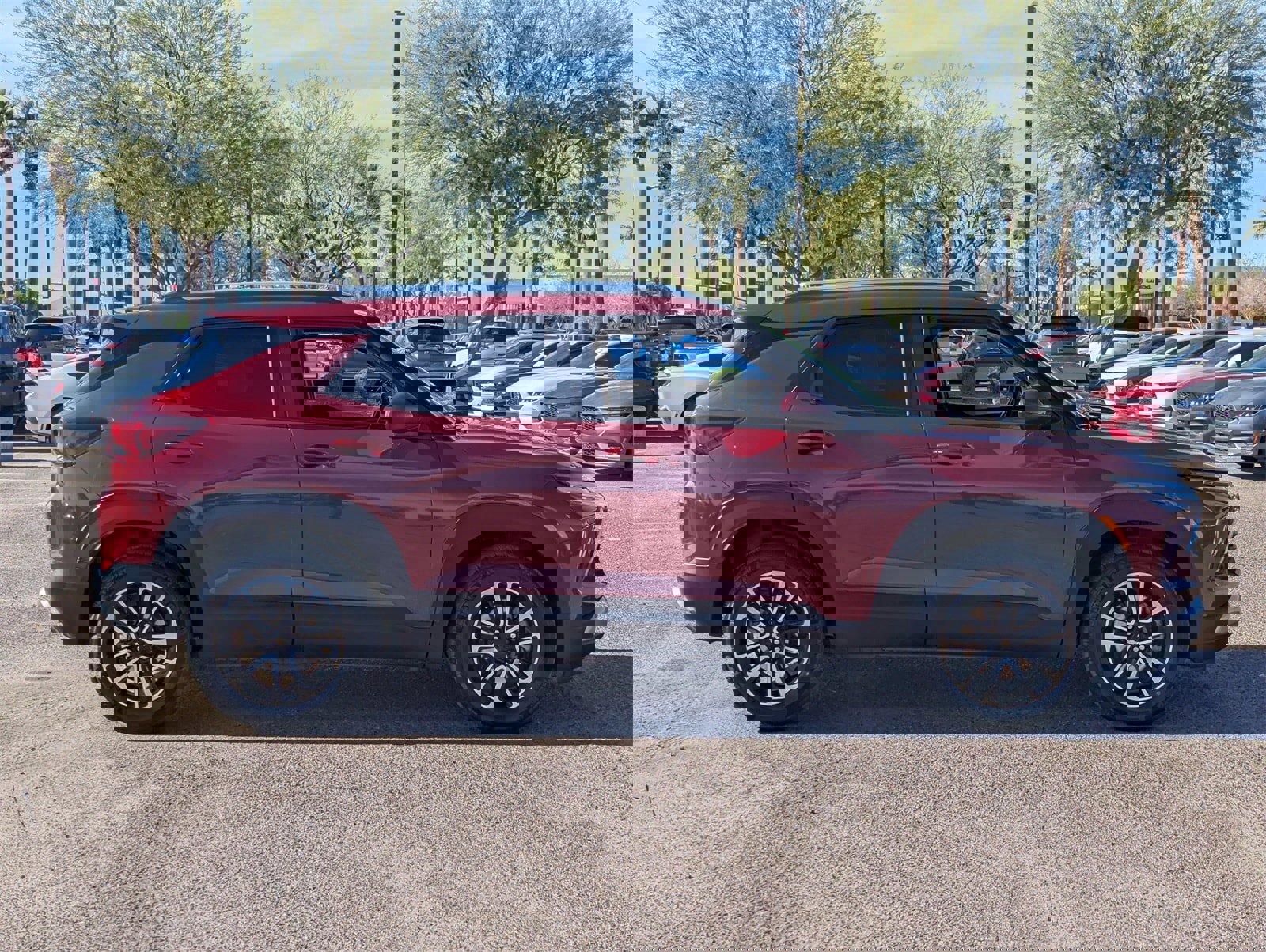 Used 2025 Chevrolet TrailBlazer LT w/ Convenience Package image 6