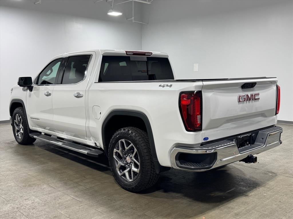 Used 2023 GMC Sierra 1500 SLT w/ SLT Premium Package image 6