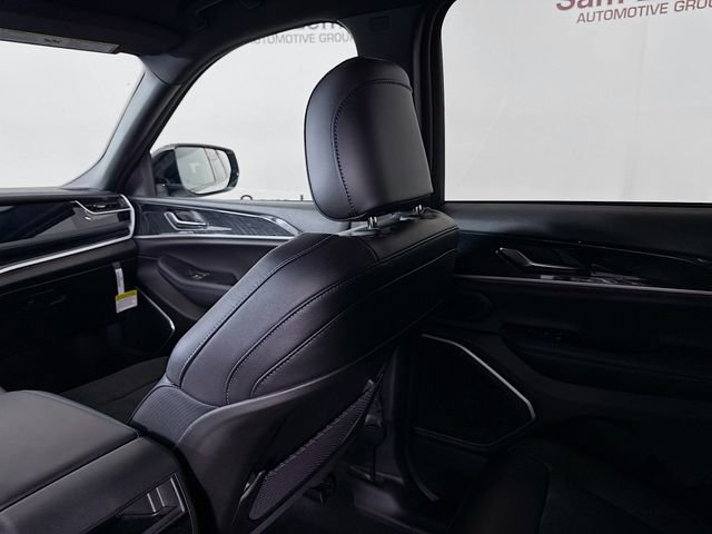 Used 2024 Jeep Grand Cherokee Trailhawk image 24