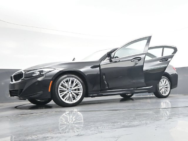 Certified 2024 BMW 330i Sedan w/ Convenience Package RWD image 43
