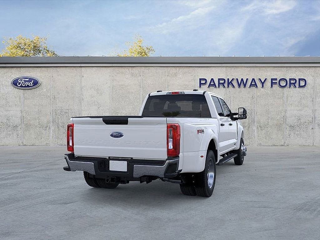 New 2026 Ford F450 XLT image 8