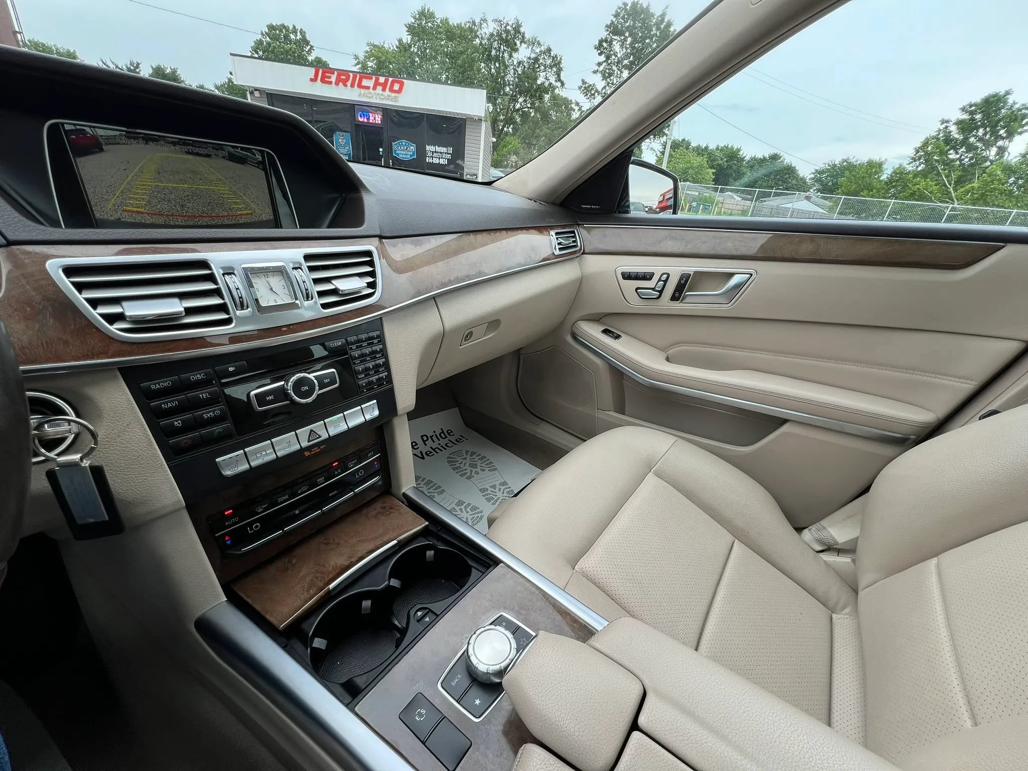 Used 2014 Mercedes-Benz E 350 4MATIC Sedan image 15
