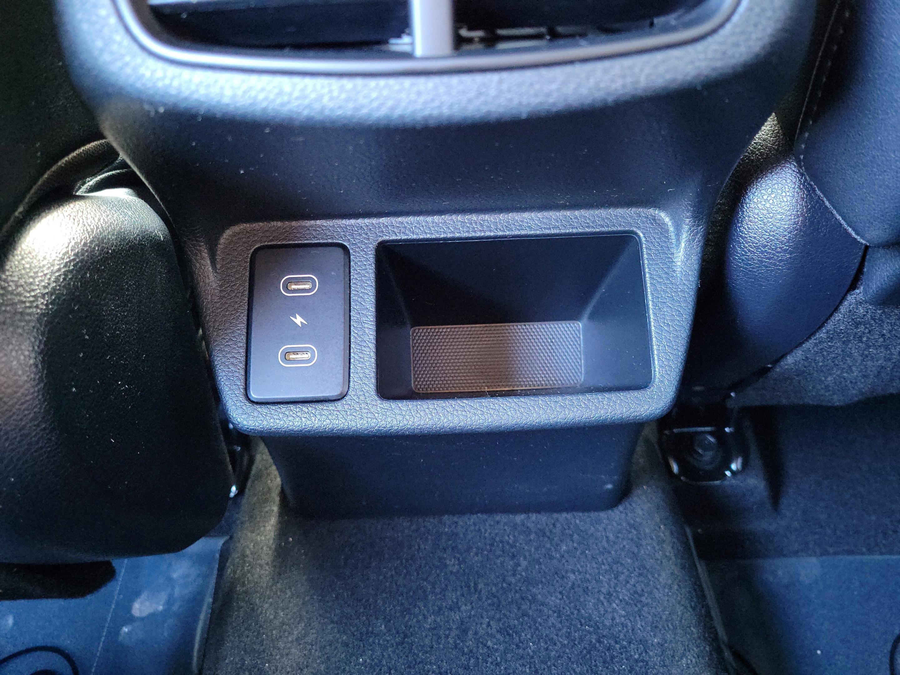 Used 2024 Kia Seltos SX image 10