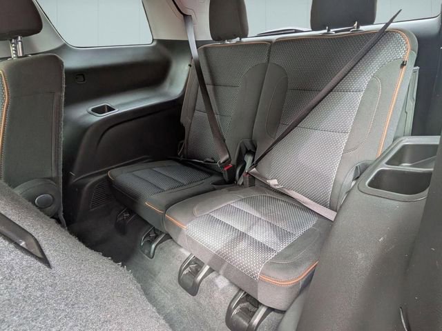 Used 2023 GMC Acadia AT4 w/ Trailering Package image 27