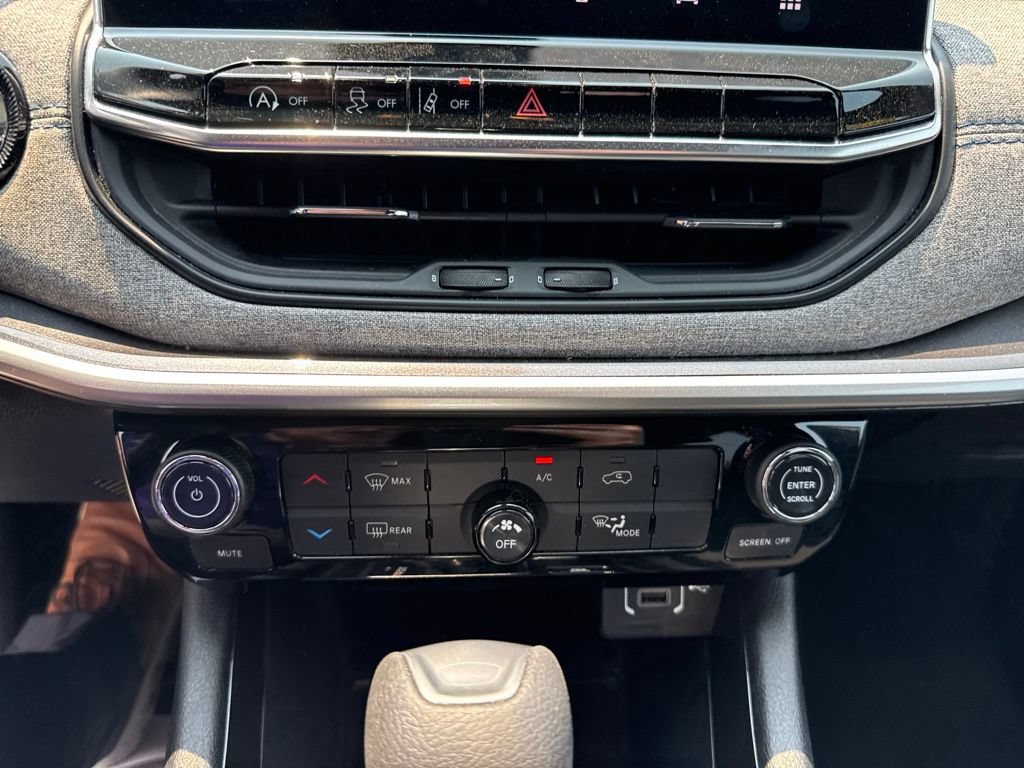 Used 2024 Jeep Compass Sport AWD/4WD image 20