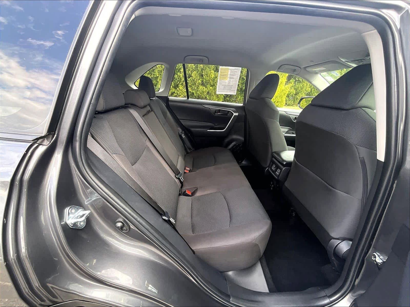 Used 2025 Toyota RAV4 LE image 16