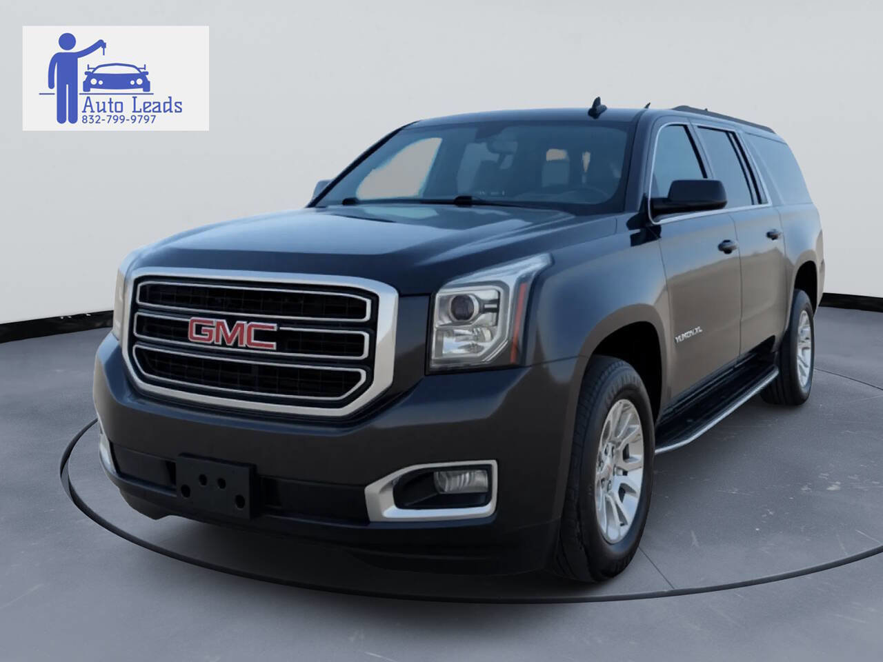 Used 2017 GMC Yukon XL SLT w/ HD Trailering Package RWD image 3