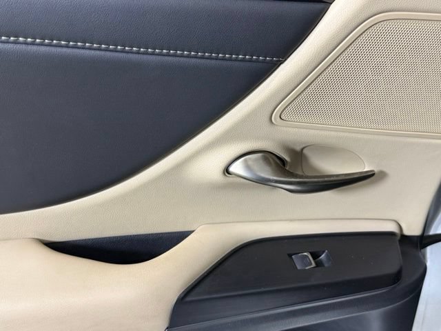 Used 2021 Lexus ES 350 w/ Premium Package FWD image 29