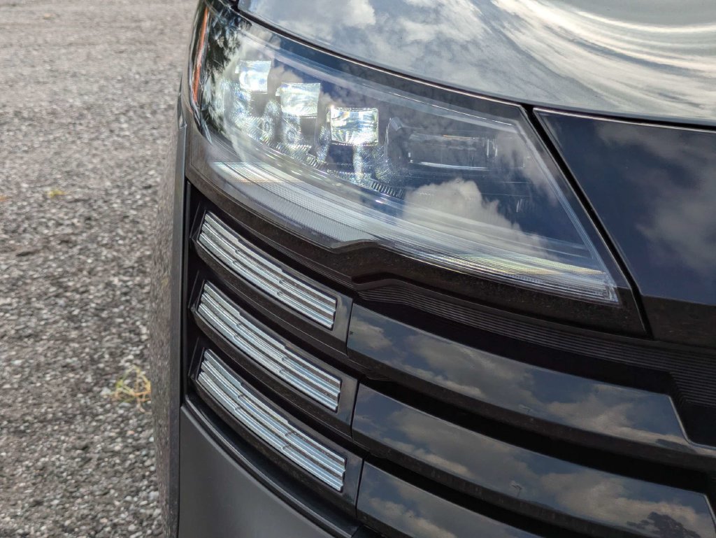 Used 2025 Nissan Kicks S FWD image 11