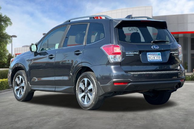 Used 2017 Subaru Forester 2.5i Limited AWD/4WD image 6