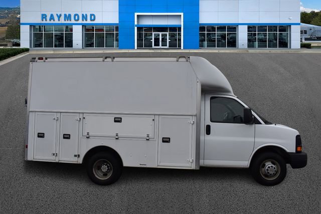 Used 2014 Chevrolet Express 3500 image 2