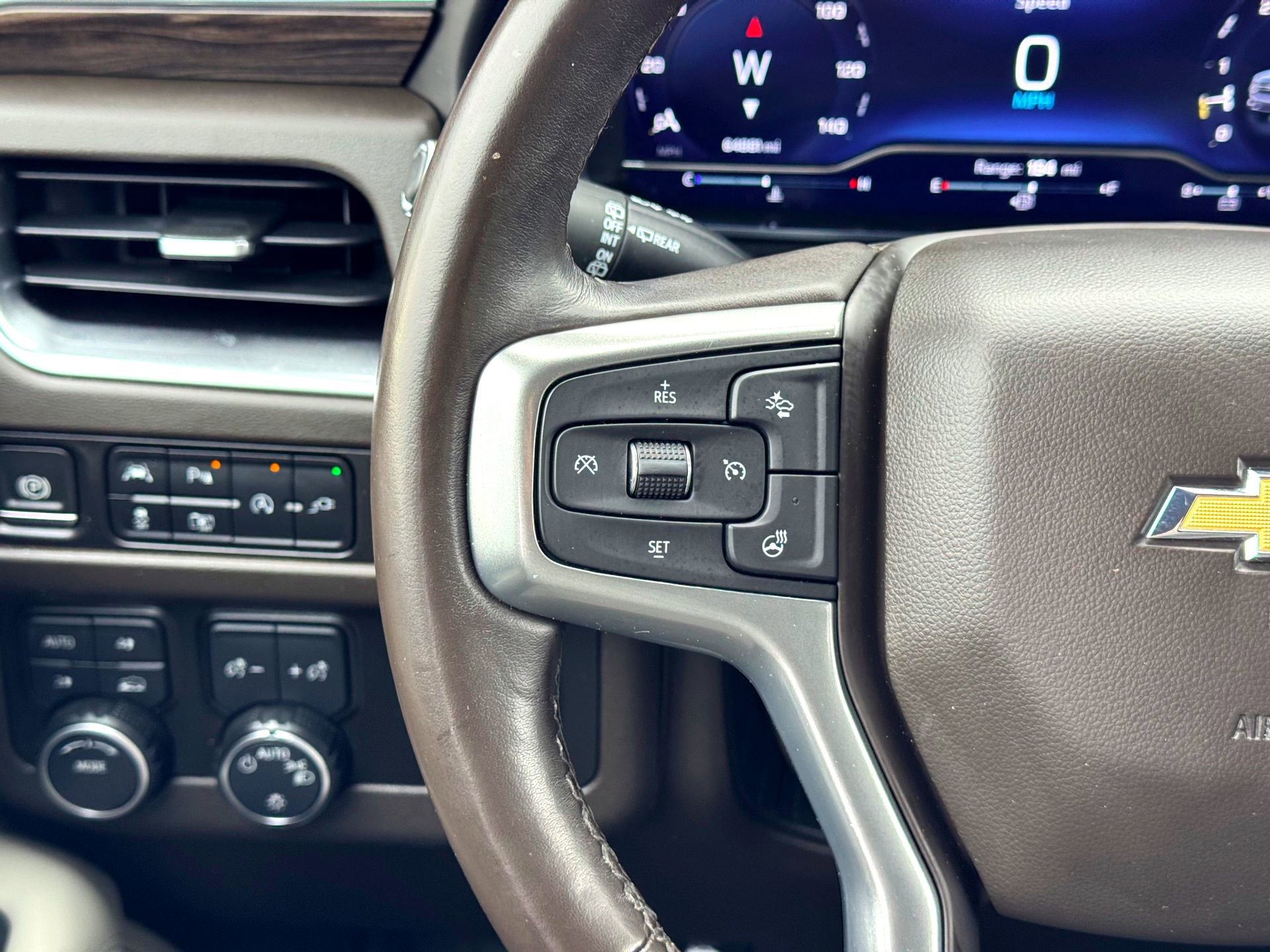 Used 2022 Chevrolet Tahoe LT w/ Luxury Package image 24