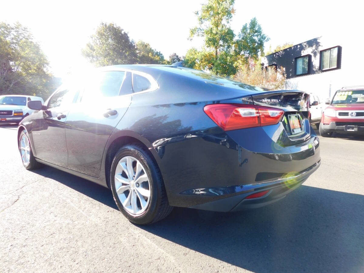Used 2023 Chevrolet Malibu LT image 3