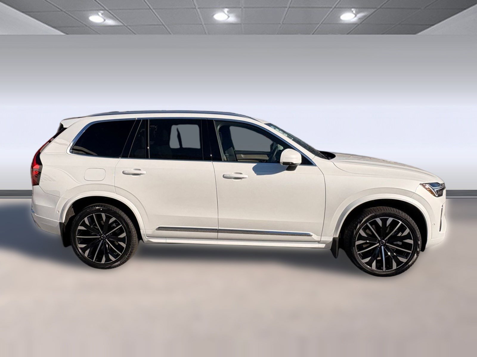 New 2026 Volvo XC90 T8 Plus w/ Protection Package AWD/4WD image 8