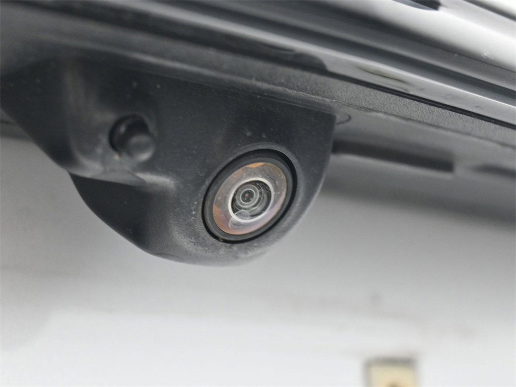 Certified 2023 Cadillac XT6 Sport w/ LPO, ONYX Package image 24