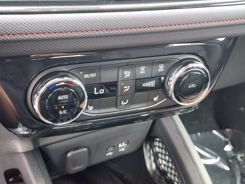 Used 2026 Chevrolet TrailBlazer RS w/ Convenience Package FWD image 21