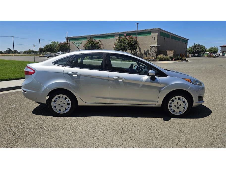 Used 2015 Ford Fiesta S image 8