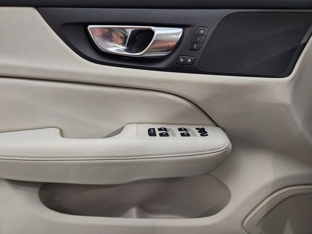 New 2026 Volvo V60 B5 Cross Country Plus w/ Protection Package Premier image 24