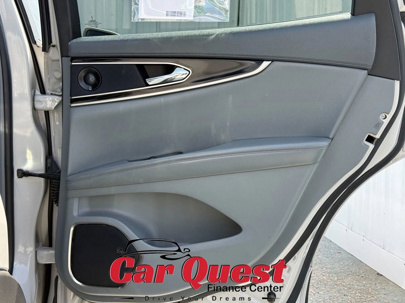 Used 2021 Lincoln Nautilus Reserve image 19