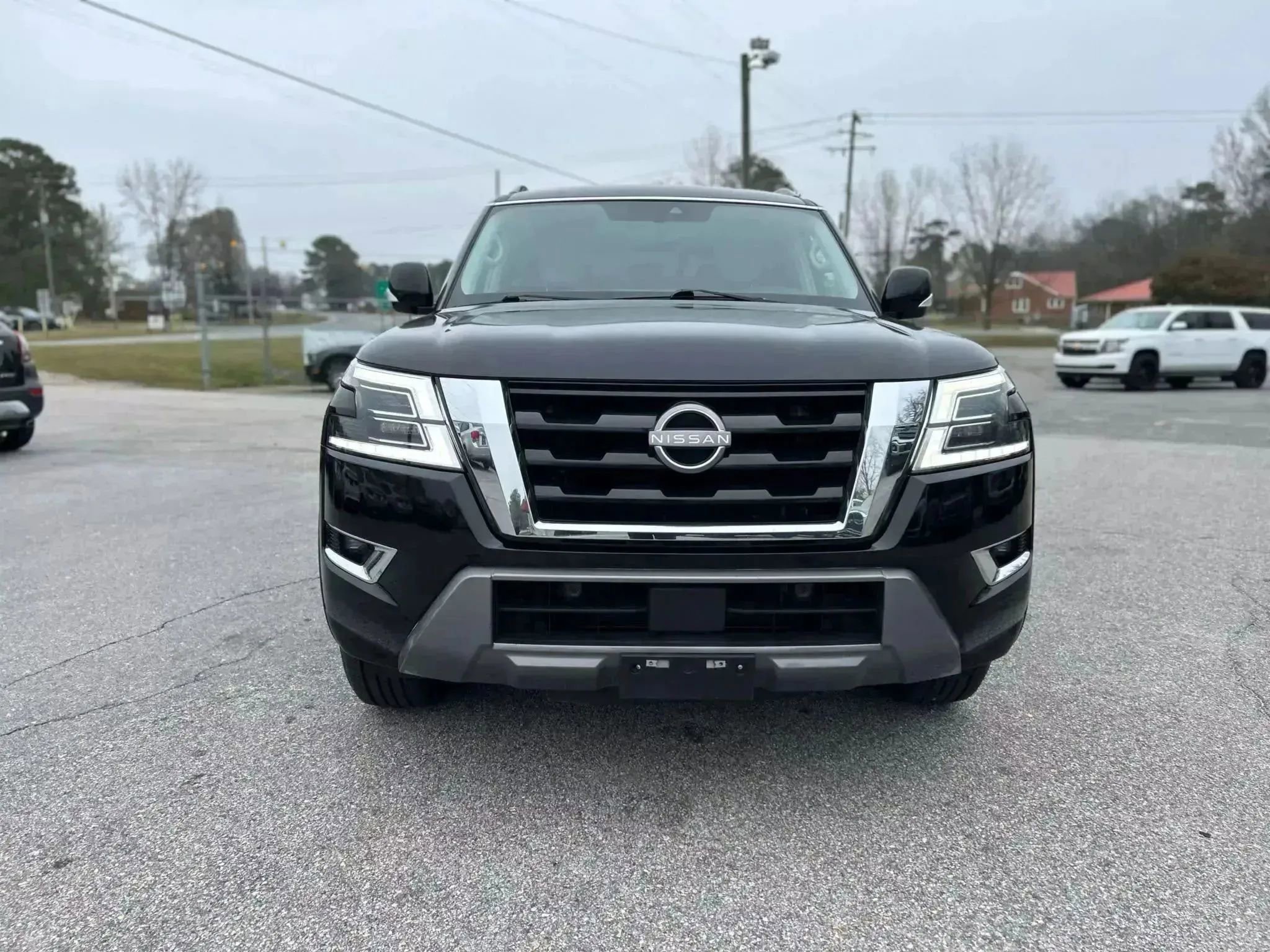 Used 2021 Nissan Armada SV w/ SV Appearance Package image 4