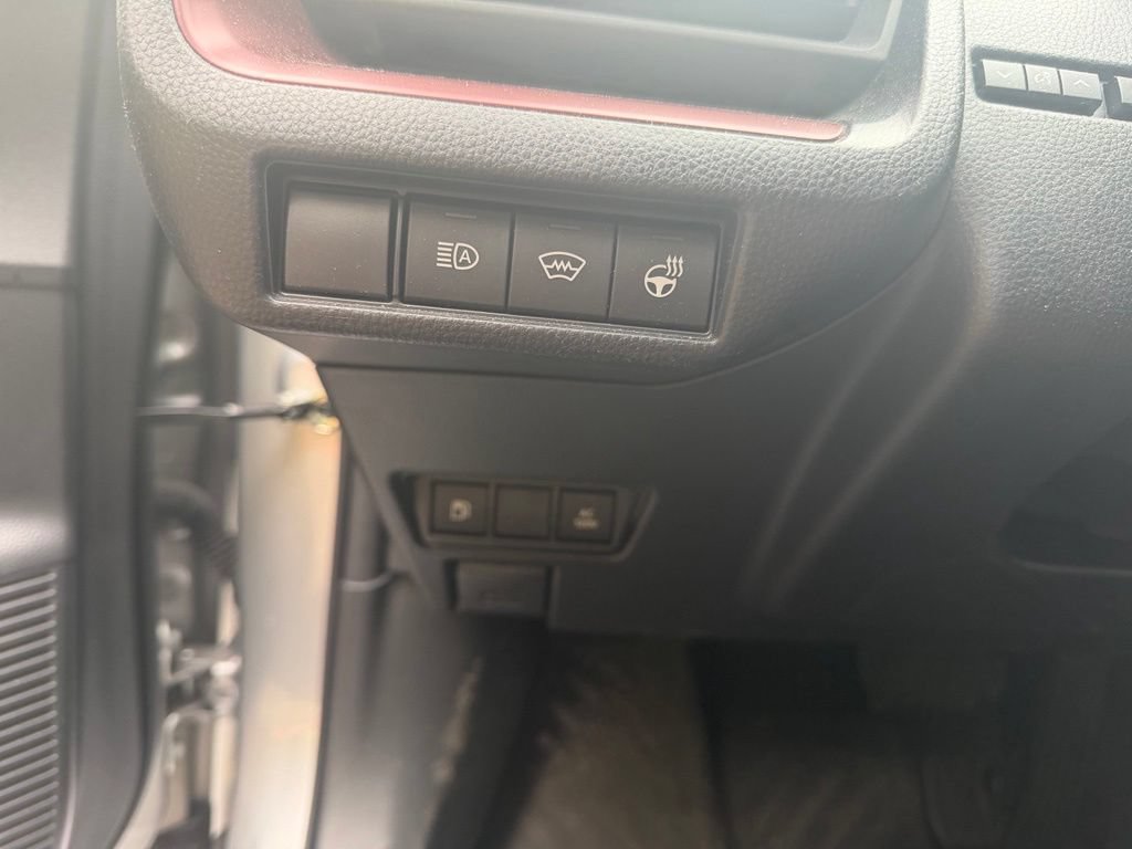 Used 2023 Toyota Prius Prime FWD image 19