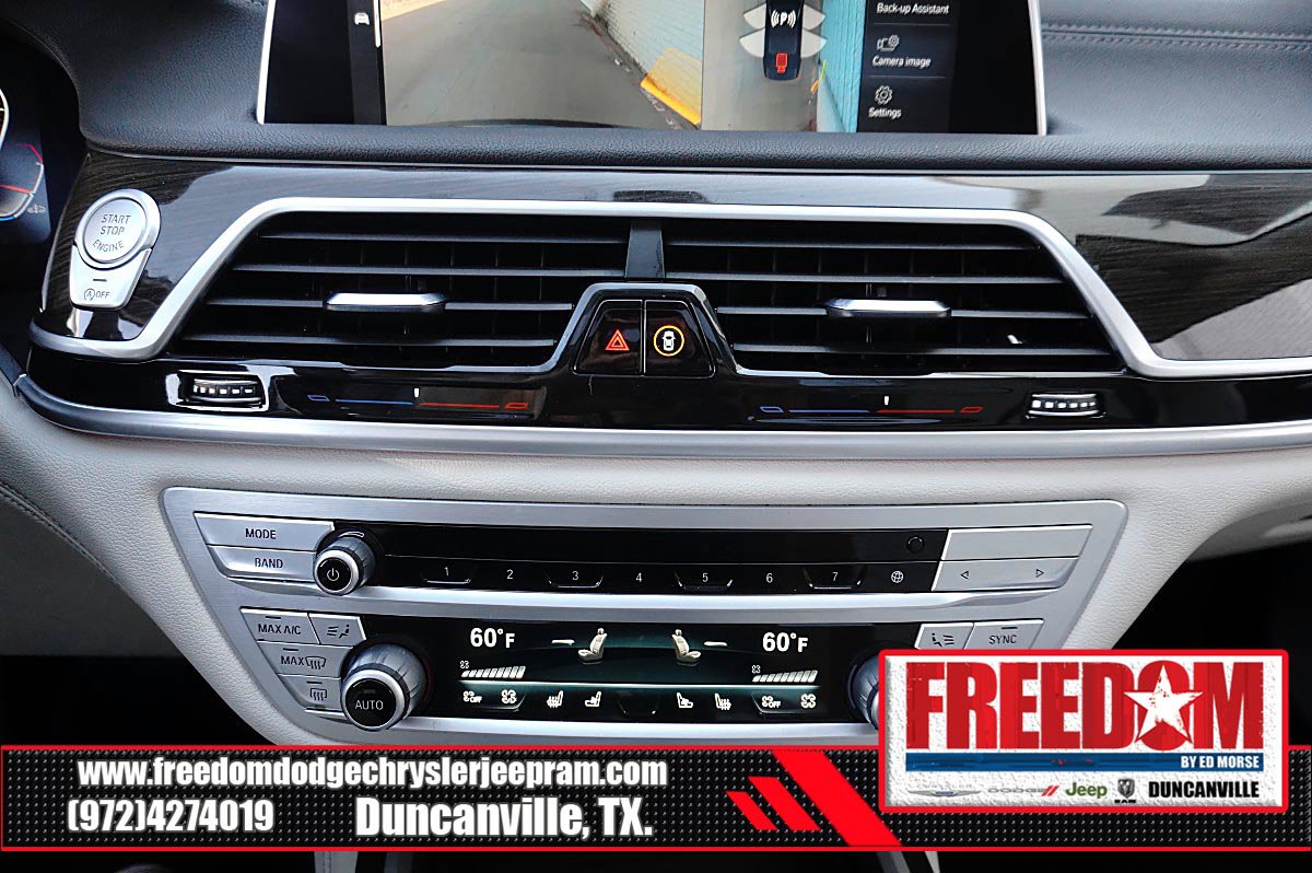 Used 2021 BMW 740i w/ Premium Package RWD image 22
