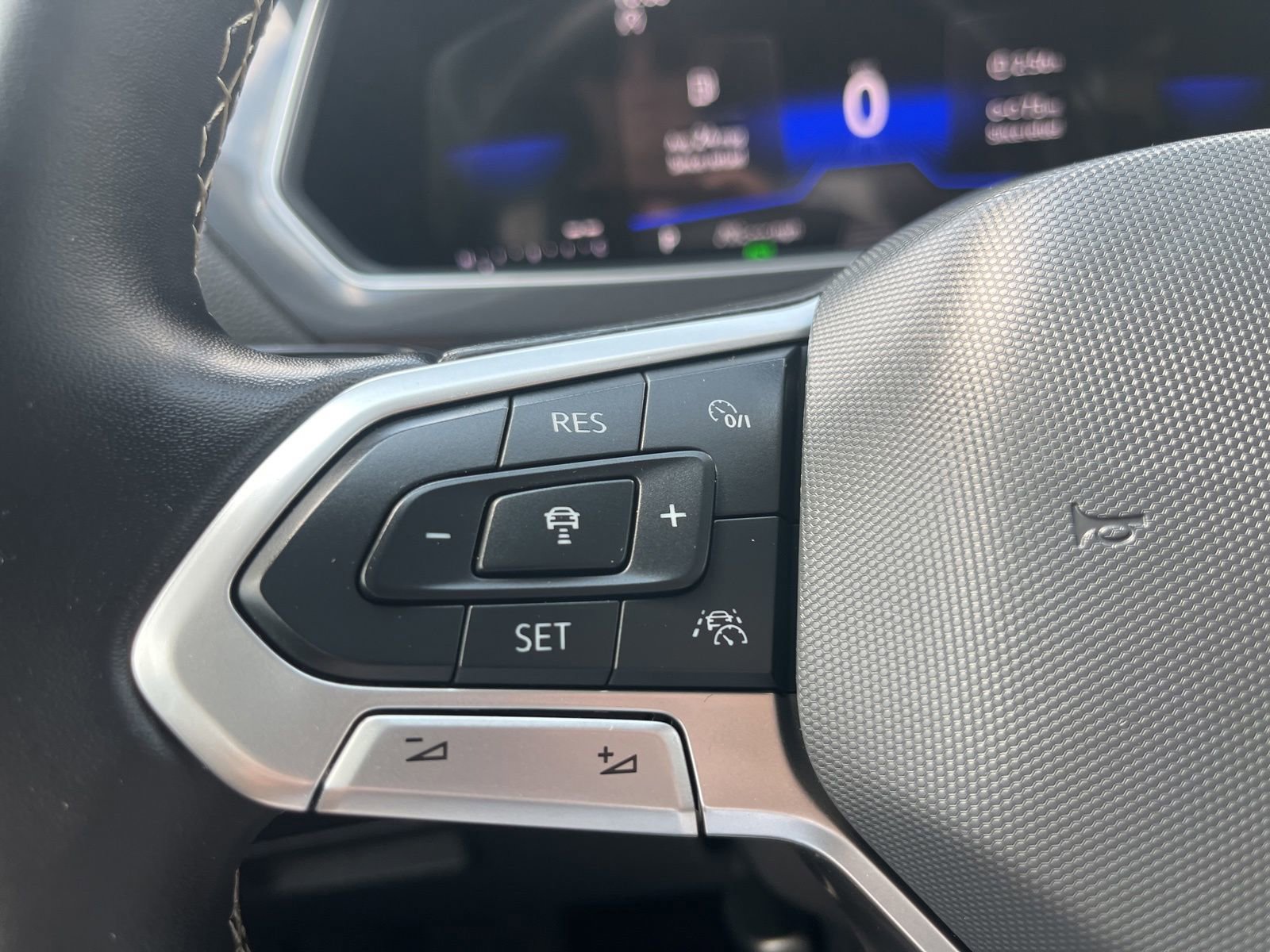 Certified 2024 Volkswagen Tiguan S FWD image 15
