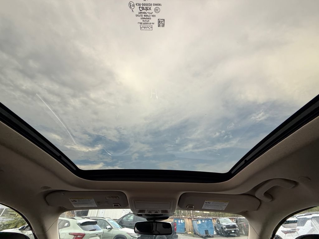Used 2020 Ford Escape Titanium AWD/4WD image 23